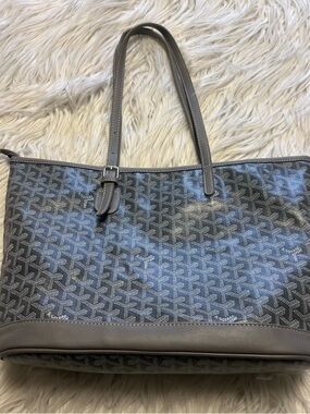 Gray Patterned Tote Bag with Top Handles